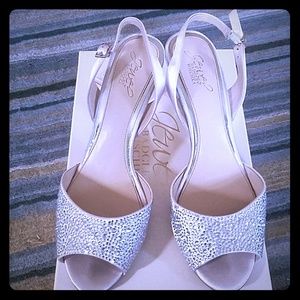 Stunning champagne Jewel by Badgley Mischka shoes